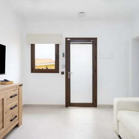 Wonderful Vacation And Pool Вилла Адехе