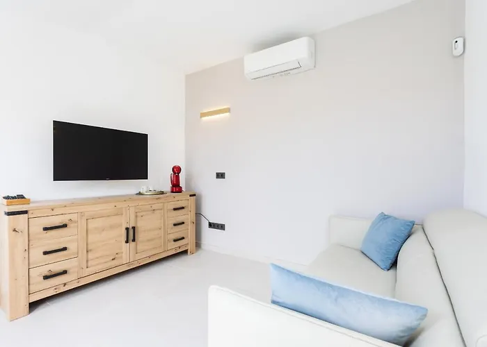 ヴィラ Wonderful Vacation And Pool