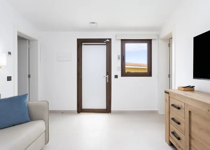 Wonderful Vacation Suites&pool Costa Adeje (Tenerife)