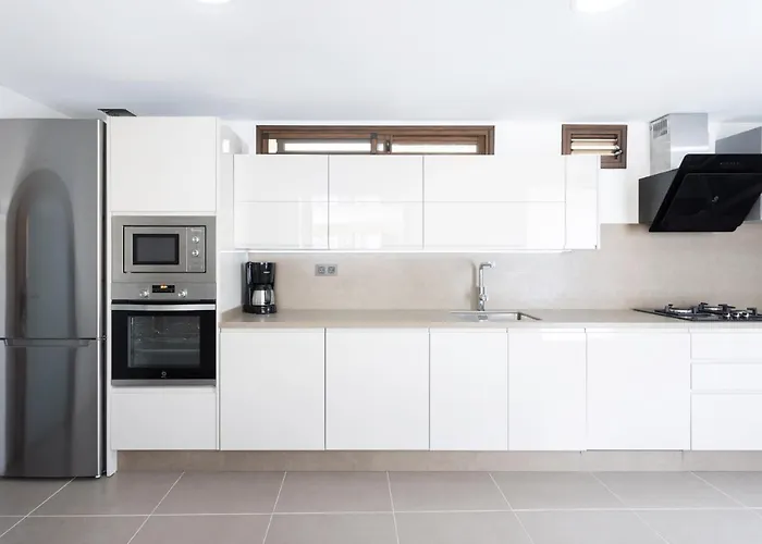 Wonderful Vacation And Pool アデヘ