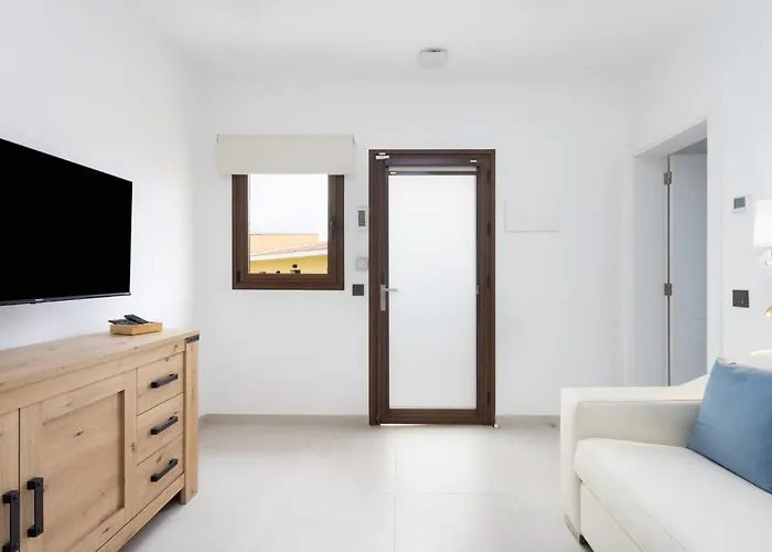 Wonderful Vacation Suites&pool Villa Costa Adeje (Tenerife)