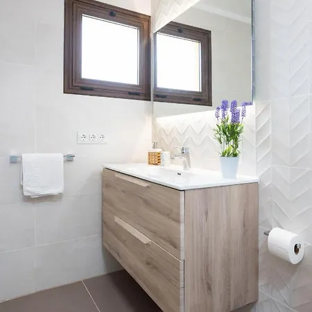 Wonderful Vacation And Pool Villa Costa Adeje (Tenerife)