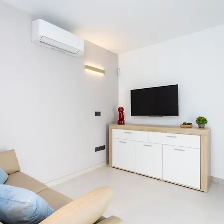 Wonderful Vacation And Pool * Costa Adeje (Tenerife)